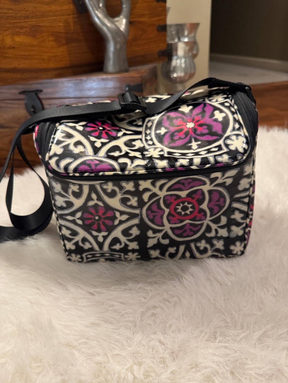 Vera Bradley Patterned Black & Pink/Purple Lunch Cooler Bag pre-owned.